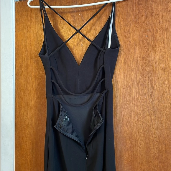 Black gown from lulus - Picture 4 of 5